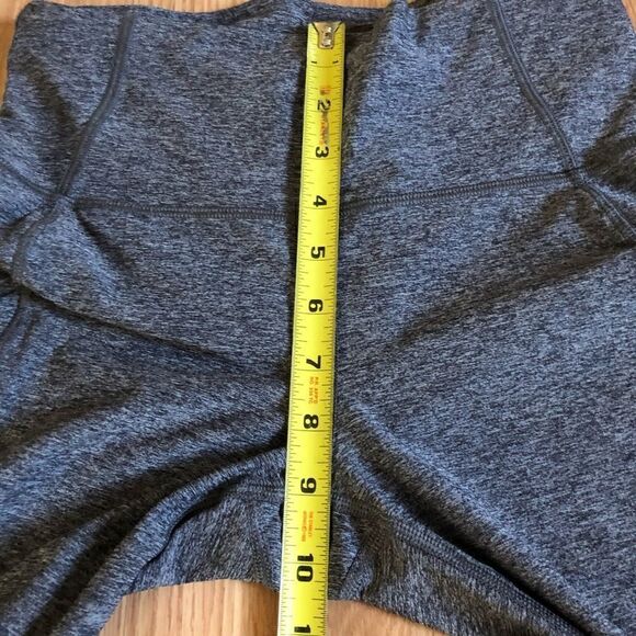 Lululemon Heathered Gray Black Mesh Detail Capri Leggings - Picture 5 of 8